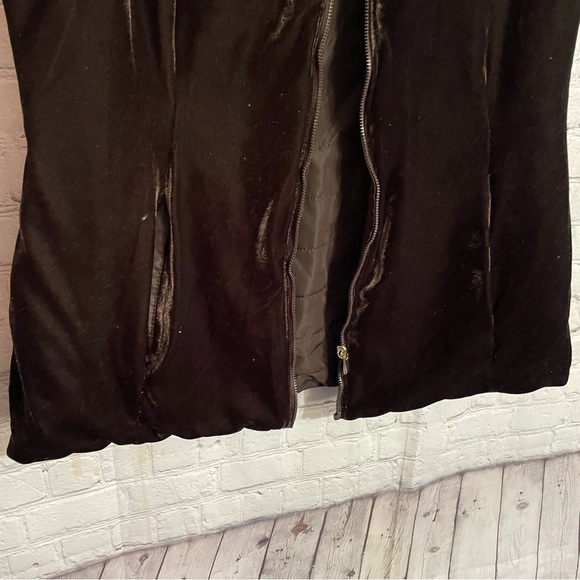 Brown Crushed Velvet Zip Up Women’s Reversible Vest Size: Large - Picture 4 of 7